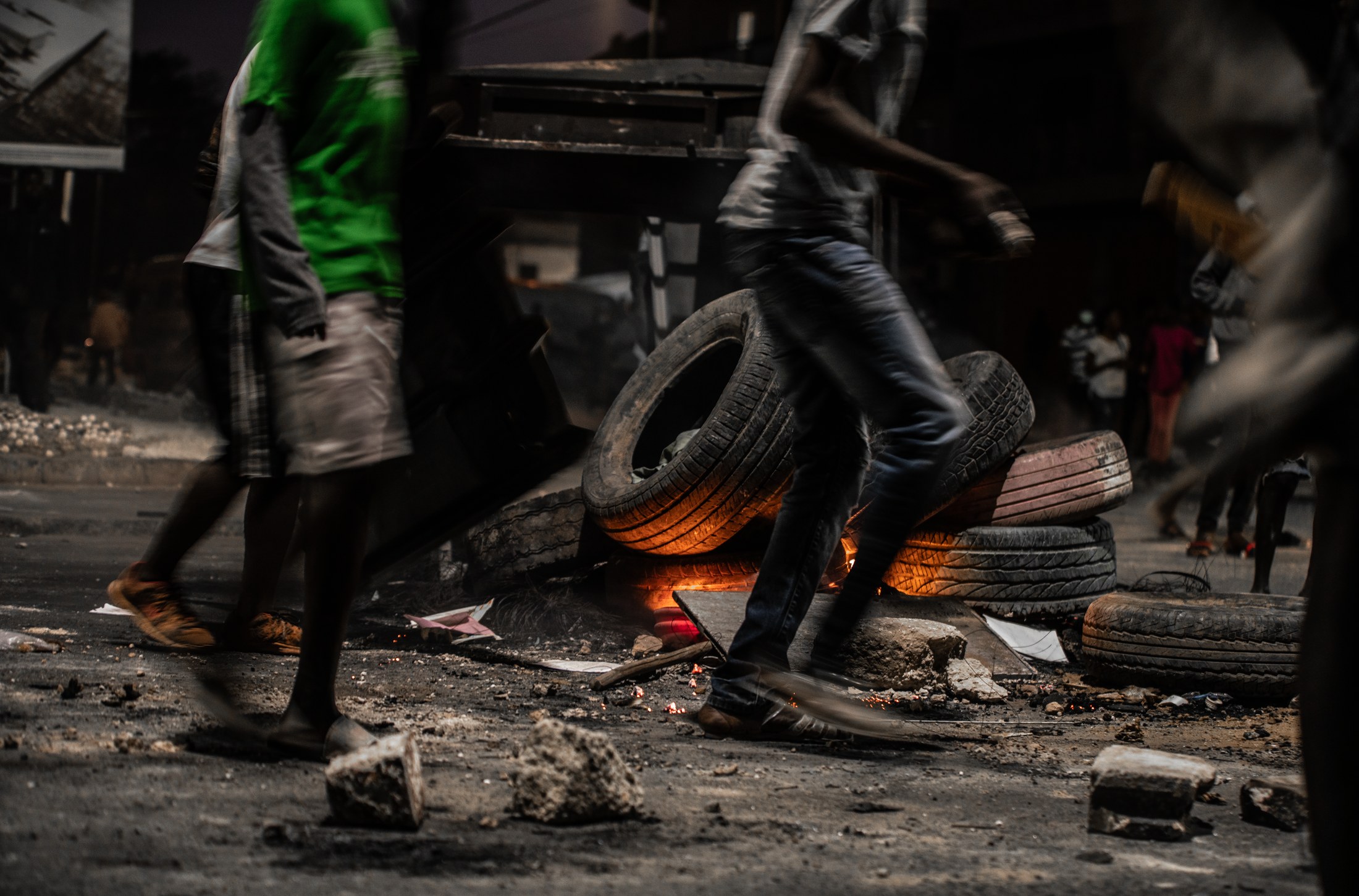Burning Tires, Moving Bodies